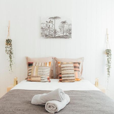 Coachella Vintage Chic In The Heart Of St Charles Biarritz Apartment Exterior photo