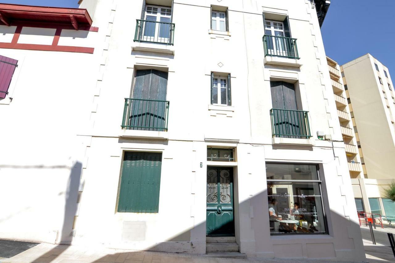 Coachella Vintage Chic In The Heart Of St Charles Biarritz Apartment Exterior photo